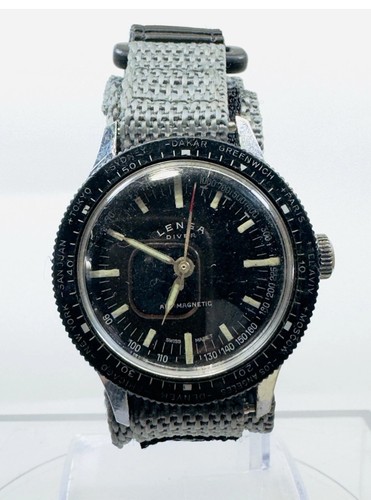 Vintage manual wind diver - vintage,