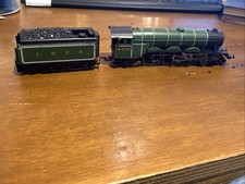 TRIANG HORNBY R851/6 FLYING SCOTSMAN LNER 4472 LOCOMOTIVE  UNBOXED OO GAUGE AD