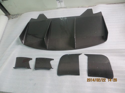 Carbon fiber rear under