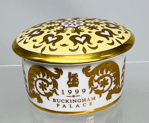 Buckingham palace 1999 - buckingham,