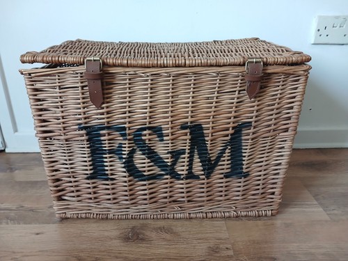 Large fortnum and - xl, f&m