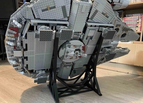 Lego ucs millenium falcon - millenium,