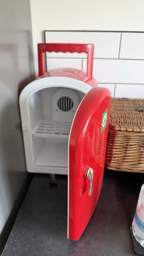 Portable mini fridge - fridge, cooler