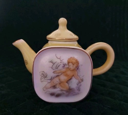 The miniature teapot - the,
