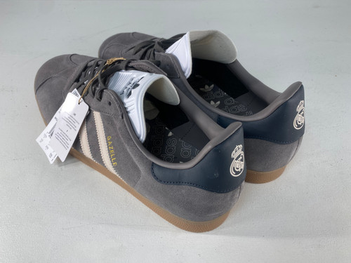 Adidas gazelle shoes size 13 - shoes,