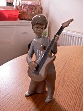 A LOVELY  LLADRO 4614 "BOY