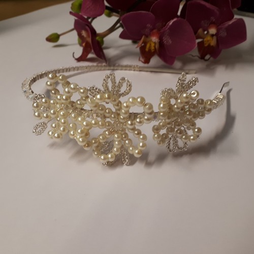Handmade bridal flower side