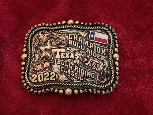 Superbull rodeo champion - rodeo,