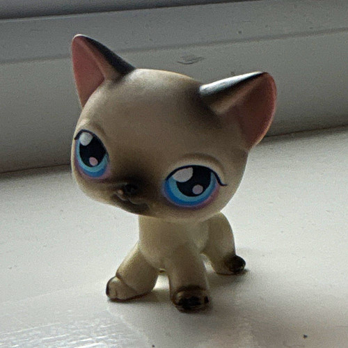 Authentic littlest pet shop - littlest,