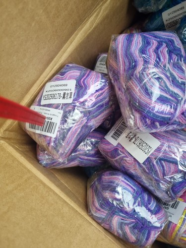 Pinks wool acrylic - pinks,