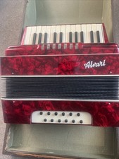 Alvari Vintage Piano Accordion