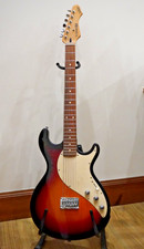 Line 6 Variax 300 steel string sunburst electric guitar