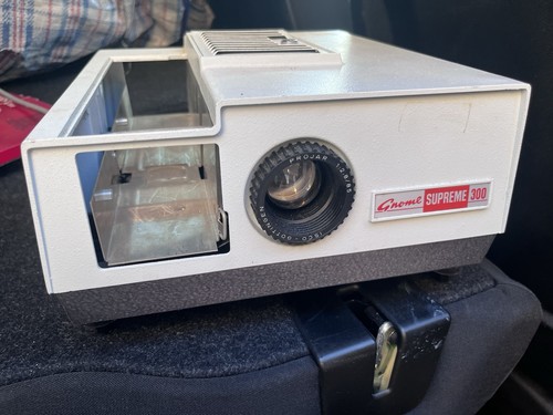 Gnome supreme 300 - supreme, projector