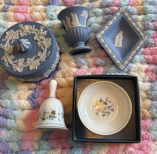 Selection wedgwood pieces - of,