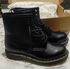Dr Martens Women's AirWair Boots (UK Size 6)