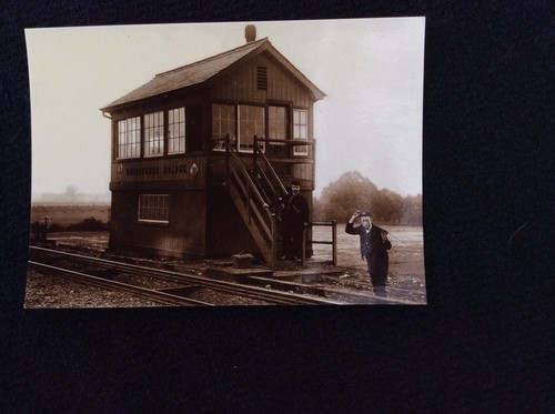Maidenhead bridge signal - maidenhead,