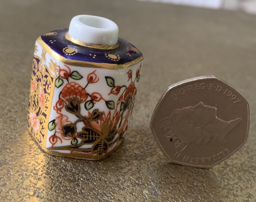 Exquisite royal crown derby - royal,