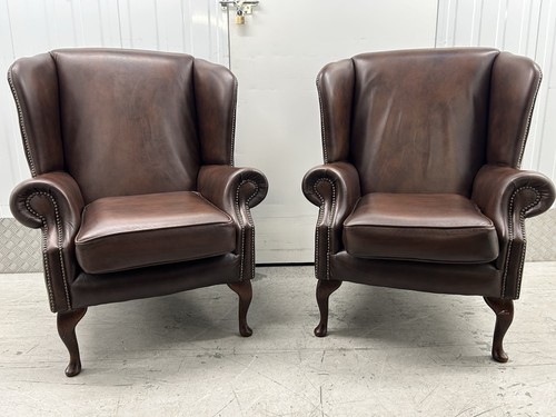 Brown leather chesterfield - brown,
