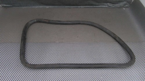 Fixed side glass seal left - side, for