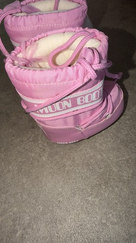 Baby pink genuine moon boot - pink,