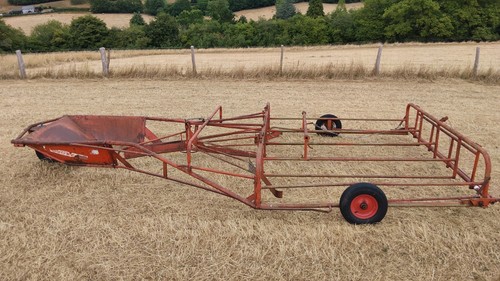 Browns hay bale sledge - 8,