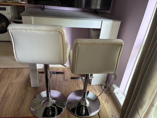 Bar table with - bar,