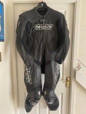 Arlen ness leathers used - ness,