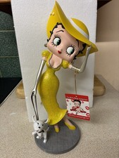 Betty Boop Walking Pudgy