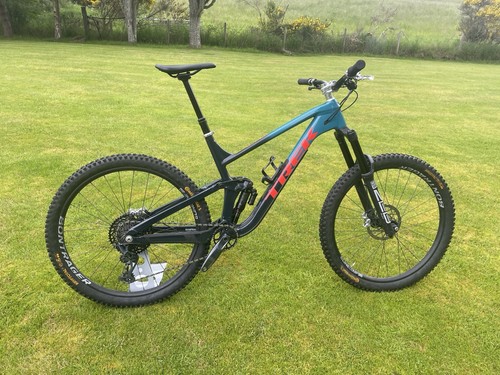 Trek slash gen size - gen, xl