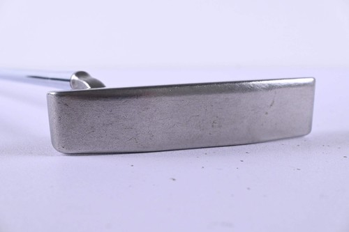 Left hand ping karsten - hand,