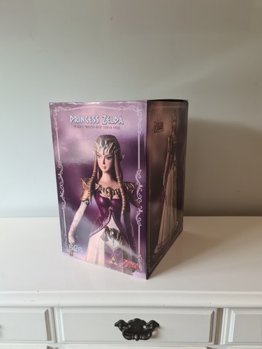 Princess zelda statue - zelda, the