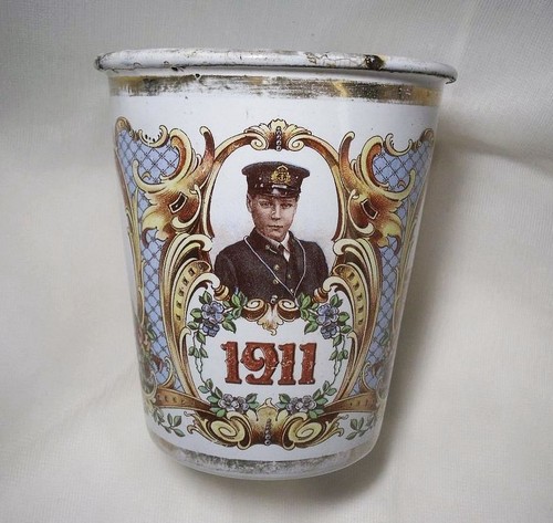 Vintage 1911 royal - vintage,