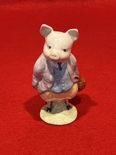 Beatrix potter figurine - beatrix,