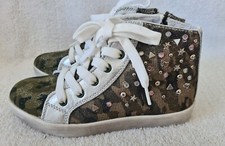 LELLI KELLY GIRLS TRAINERS KHAKI GREEN/SILVER ZIP SIZE 32 - NEW