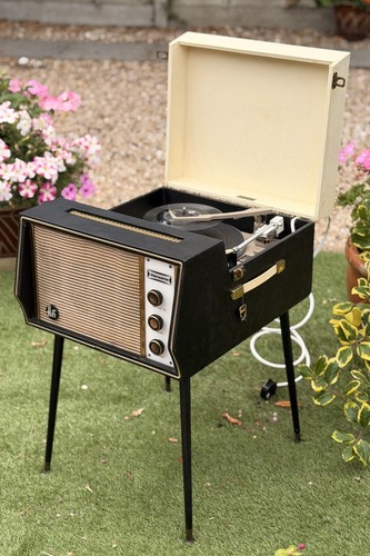 Stunning vintage dansette hifi - stunning,