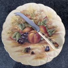 Aynsley Orchard gold Scalloped