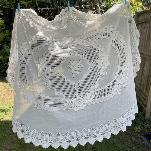 Vintage cream lace large - cream,