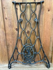 VINTAGE Singer Sewing Machine