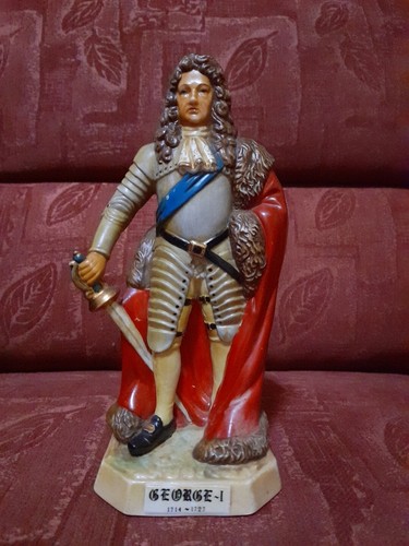 Alfretto porcelain figurine - porcelain,
