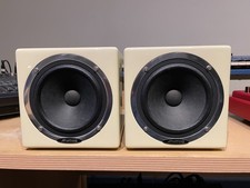 Avantone Passive  MixCube Studio Monitors in Cream (pair) Pristine condition