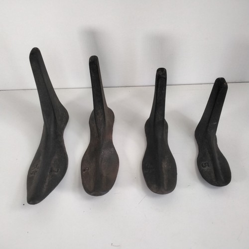 Cast iron shoe - x4, set