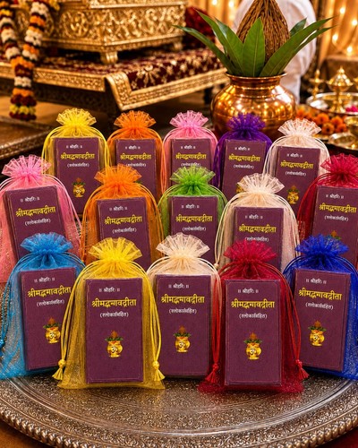 Mini bhagavad gita with - bhagavad,