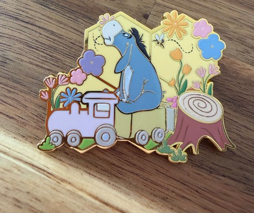 Disney mystery pin boxlunch - pin,