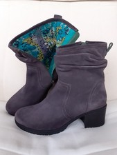 Moshulu Taylor 2 Grey Suede