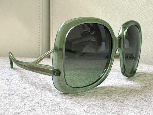 Oliver goldsmith casia 1970s - oliver,