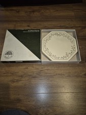 Eternal Beau Hexagonal Place