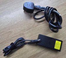 GENUINE ORIGINAL TOSHIBA LAPTOP CHARGER  19V  2.37A 45W + Power Cable  inc VAT