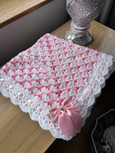 Baby hand crocheted shawl - hand,