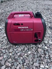 Honda Lightweight Portable Petrol Inverter Generator 2.2kw - Red (HONEU22I)