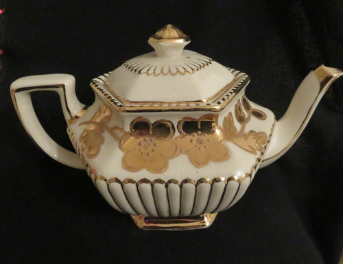 Vintage pottery lingard - pottery,